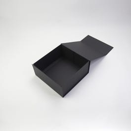Magnetisch geschenkdoosje zwart 22x22x10cm - per 5 Magnetisch geschenkdoosje zwart 22x22x10cm - per 5